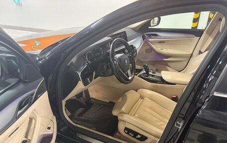 BMW 5 серия, 2018 год, 3 114 000 рублей, 2 фотография