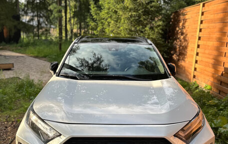 Toyota RAV4, 2024 год, 3 700 000 рублей, 4 фотография