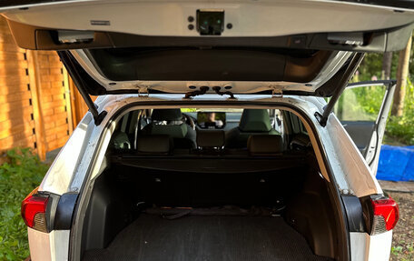 Toyota RAV4, 2024 год, 3 700 000 рублей, 7 фотография