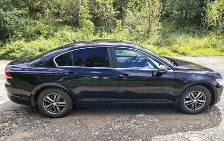 Volkswagen Passat B8 рестайлинг, 2017 год, 2 300 000 рублей, 8 фотография