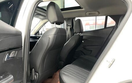 Peugeot 2008 II, 2023 год, 1 550 000 рублей, 10 фотография