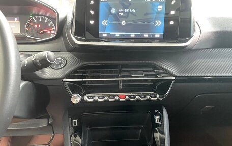 Peugeot 2008 II, 2023 год, 1 550 000 рублей, 9 фотография