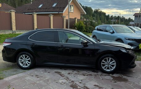 Toyota Camry, 2018 год, 2 400 000 рублей, 3 фотография