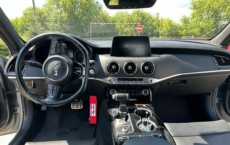 KIA Stinger I, 2020 год, 2 500 000 рублей, 11 фотография