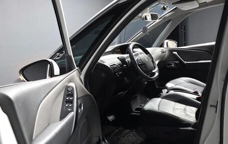 Citroen C4 Picasso II рестайлинг, 2018 год, 1 968 000 рублей, 5 фотография