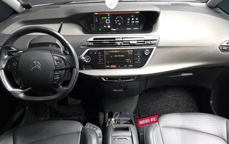 Citroen C4 Picasso II рестайлинг, 2018 год, 1 968 000 рублей, 8 фотография
