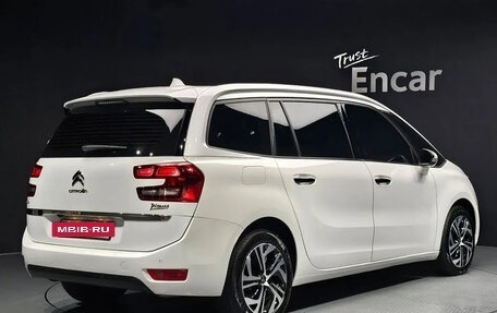 Citroen C4 Picasso II рестайлинг, 2018 год, 1 594 000 рублей, 2 фотография