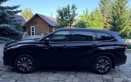 Toyota Highlander, 2021 год, 4 590 000 рублей, 13 фотография