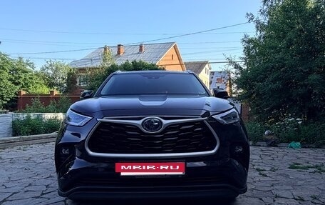 Toyota Highlander, 2021 год, 4 590 000 рублей, 15 фотография
