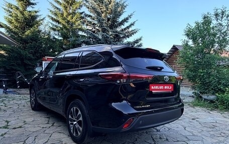 Toyota Highlander, 2021 год, 4 590 000 рублей, 12 фотография