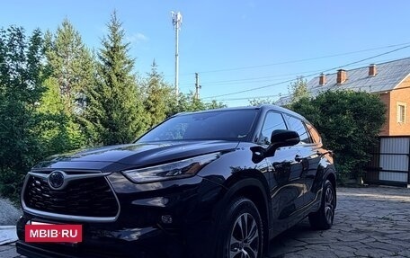 Toyota Highlander, 2021 год, 4 590 000 рублей, 14 фотография