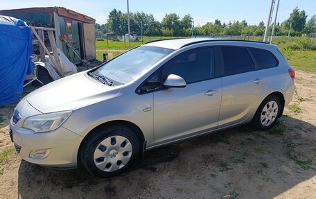 Opel Astra J, 2011 год, 600 000 рублей, 5 фотография