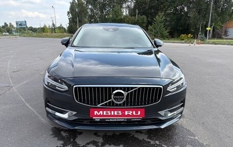 Volvo S90 II рестайлинг, 2017 год, 2 550 000 рублей, 3 фотография