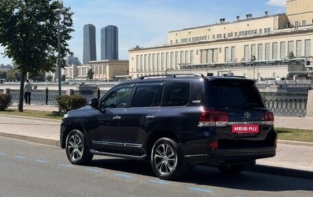 Toyota Land Cruiser 200, 2020 год, 6 900 000 рублей, 4 фотография