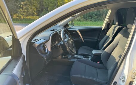 Toyota RAV4, 2013 год, 1 700 000 рублей, 17 фотография