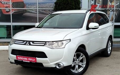 Mitsubishi Outlander III рестайлинг 3, 2013 год, 1 536 000 рублей, 1 фотография