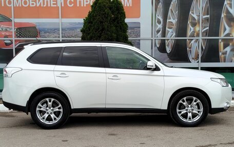 Mitsubishi Outlander III рестайлинг 3, 2013 год, 1 536 000 рублей, 4 фотография