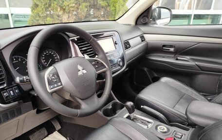Mitsubishi Outlander III рестайлинг 3, 2013 год, 1 536 000 рублей, 22 фотография