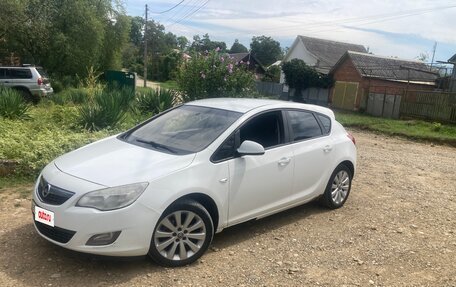 Opel Astra J, 2011 год, 440 000 рублей, 2 фотография