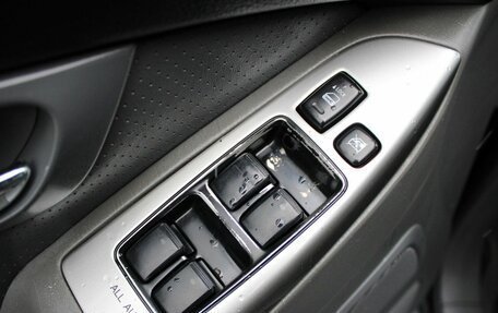 Toyota Land Cruiser Prado 120 рестайлинг, 2007 год, 1 899 000 рублей, 12 фотография