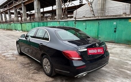 Mercedes-Benz E-Класс, 2016 год, 3 500 000 рублей, 6 фотография