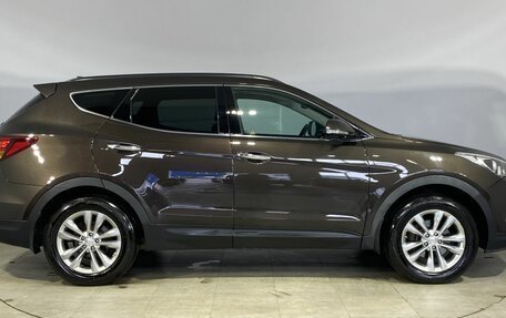 Hyundai Santa Fe III рестайлинг, 2017 год, 1 960 000 рублей, 5 фотография