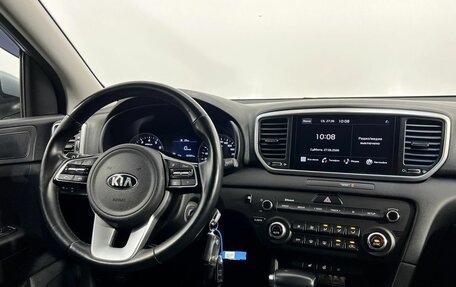 KIA Sportage IV рестайлинг, 2020 год, 2 100 000 рублей, 15 фотография