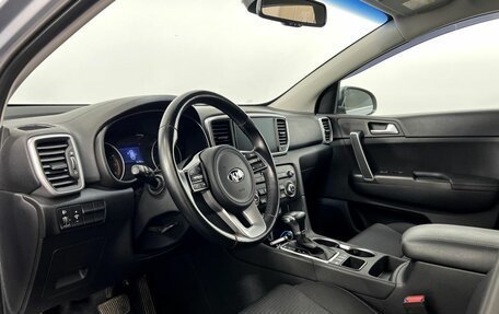 KIA Sportage IV рестайлинг, 2020 год, 2 100 000 рублей, 10 фотография