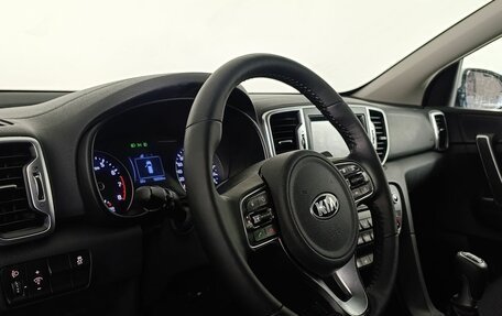 KIA Sportage IV рестайлинг, 2018 год, 1 790 000 рублей, 9 фотография