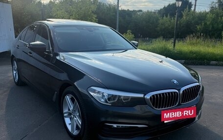 BMW 5 серия, 2019 год, 2 800 000 рублей, 2 фотография