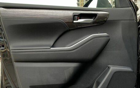 Toyota Highlander, 2026 год, 5 399 000 рублей, 22 фотография
