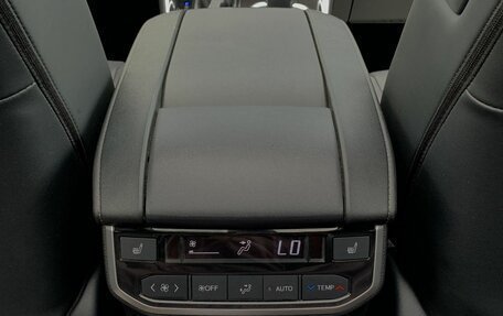Toyota Highlander, 2026 год, 5 399 000 рублей, 30 фотография