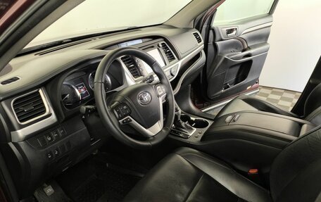 Toyota Highlander III, 2014 год, 2 899 000 рублей, 8 фотография