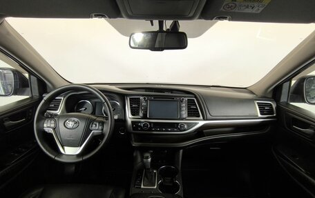 Toyota Highlander III, 2014 год, 2 899 000 рублей, 14 фотография