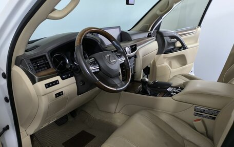 Lexus LX III, 2016 год, 6 800 000 рублей, 8 фотография