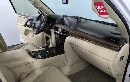 Lexus LX III, 2016 год, 6 800 000 рублей, 9 фотография