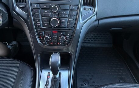 Opel Astra J, 2013 год, 910 000 рублей, 13 фотография