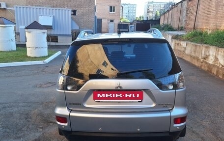 Mitsubishi Outlander III рестайлинг 3, 2010 год, 1 100 000 рублей, 8 фотография