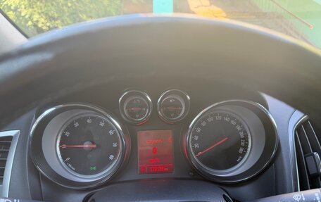 Opel Astra J, 2013 год, 910 000 рублей, 14 фотография