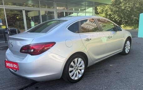 Opel Astra J, 2013 год, 910 000 рублей, 6 фотография