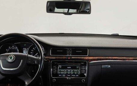 Skoda Superb III рестайлинг, 2013 год, 850 000 рублей, 5 фотография