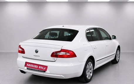 Skoda Superb III рестайлинг, 2013 год, 850 000 рублей, 4 фотография