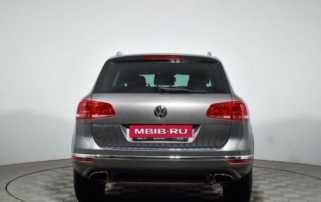 Volkswagen Touareg III, 2015 год, 2 279 000 рублей, 6 фотография