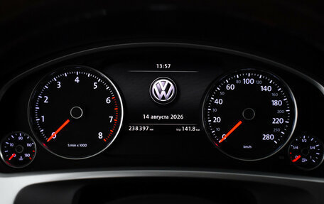 Volkswagen Touareg III, 2015 год, 2 279 000 рублей, 20 фотография