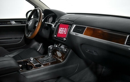 Volkswagen Touareg III, 2015 год, 2 279 000 рублей, 10 фотография
