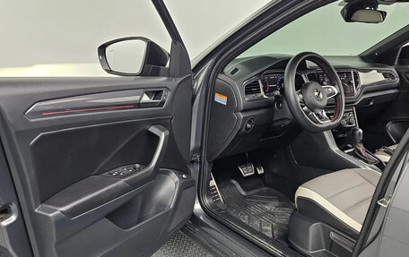 Volkswagen T-Roc I, 2022 год, 2 153 000 рублей, 5 фотография