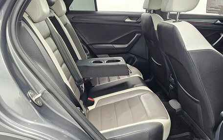 Volkswagen T-Roc I, 2022 год, 2 153 000 рублей, 9 фотография