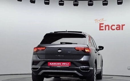 Volkswagen T-Roc I, 2022 год, 2 153 000 рублей, 4 фотография