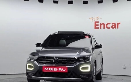 Volkswagen T-Roc I, 2022 год, 2 153 000 рублей, 3 фотография