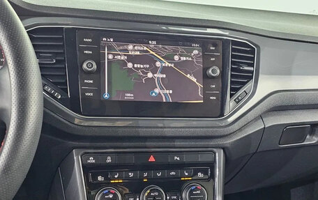 Volkswagen T-Roc I, 2022 год, 2 153 000 рублей, 11 фотография
